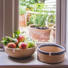 Load image into Gallery viewer, Jute Medium Shallow Basket – Natural/Grey
