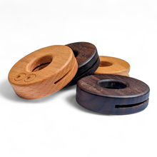 Load image into Gallery viewer, &#39;Doughnut&#39; Wooden Plastic Free Food Packaging Sealing Clips
