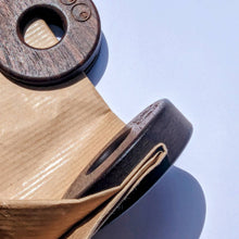 Load image into Gallery viewer, &#39;Doughnut&#39; Wooden Plastic Free Food Packaging Sealing Clips
