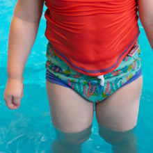 Load image into Gallery viewer, Close Parent swim nappy in the water
