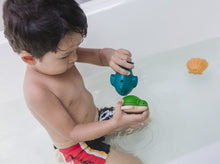 Load image into Gallery viewer, Plan Toys Sea Life Bath Set Little Twidlets
