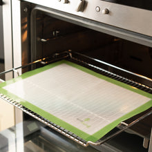 Load image into Gallery viewer, Reusable baking liner, Eco living | Little Twidlets
